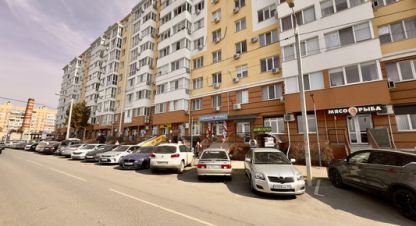 Купить торговое помещение, 72 кв. м. Фотография №1 Продам торговое помещение с общей площадью 72м2, на улице Железнодорожная, Железнодорожный район, г. Симферополь , Крым авт. респ., Россия, агентство Интернет-партнер. Фотография №1