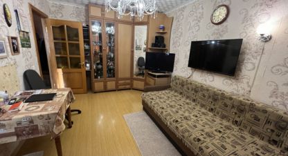 Купить квартиру 2-х комнатную, 42.7 кв. м. Фотография №1 Продам квартиру 2-х комнатную с общей площадью 42.7м2, 2/5 эт., на улице Гагарина ул, Железнодорожный район, г. Симферополь , Крым авт. респ., Россия, агентство Интернет-партнер. Фотография №1