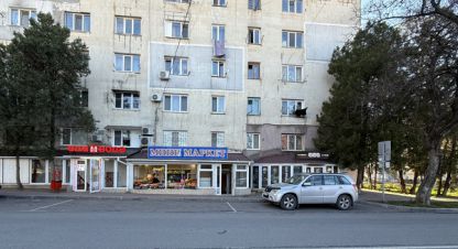 Снять торговое помещение, 70 кв. м. Фотография №1 Сдам торговое помещение с общей площадью 70м2, на улице Залесская ул, Центральный район, г. Симферополь , Крым авт. респ., Россия, агентство Интернет-партнер. Фотография №1