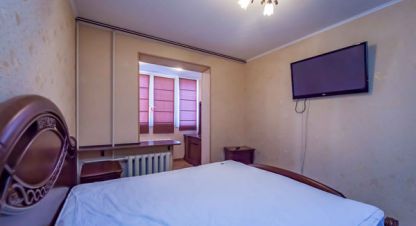 Купить квартиру 3-х комнатную, 70 кв. м. Фотография №8 Купить квартиру 3-х комнатную, 70 кв. м., Россия, г. Симферополь . Фотография №8