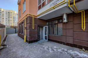 Сдам торговое помещение с общей площадью 76м2, на улице Батурина ул, Центральный район, г. Симферополь , Крым авт. респ., Россия, агентство Интернет-партнер