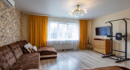 Купить 5-ти комнатную дом в г. Мирное . Фотография №2