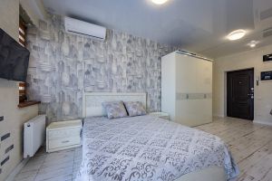 Продам квартиру 1 комнатную с общей площадью 38.6м2, 3/6 эт., на улице Трубаченко, Центральный район, г. Симферополь , Крым авт. респ., Россия, агентство Интернет-партнер