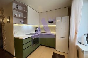 Продам квартиру 3-х комнатную с общей площадью 87м2, 9/10 эт., на улице Лазурная, Индустриальный район, г. Барнаул, Алтайский край, Россия, агентство АН Династия 24 Продам квартиру 3-х комнатную с общей площадью 87м2, 9/10 эт., на улице Лазурная, Индустриальный район, г. Барнаул, Алтайский край, Россия, агентство АН Династия 24