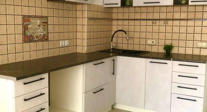 Купить квартиру 3-х комнатную, 63 кв. м. Фотография №1 Продам квартиру 3-х комнатную с общей площадью 63м2, 1/9 эт., на улице Чкалова, Ленинский район, г. Оренбург, Оренбургская обл., Россия, агентство Бюро недвижимости Быстровой. Фотография №1