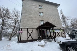 Продам торговое помещение с общей площадью 197.1м2, на улице Южный рп, Индустриальный район, г. Барнаул, Алтайский край, Россия, агентство Миэль офис в Барануле