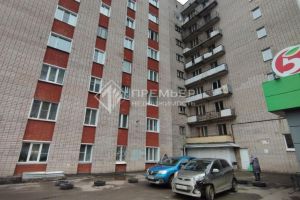 Продам комнату с общей площадью 14м2, 8/9 эт., на улице Красина, г. Киров, Кировская обл., Россия, агентство Премьер Недвижимость 