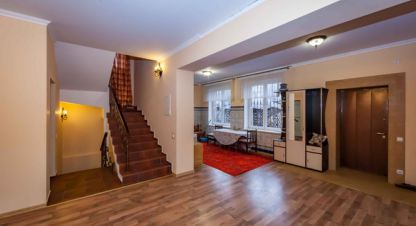 Купить дом 5-ти комнатную, 196 кв. м., Россия, г. Симферополь . Фотография №10