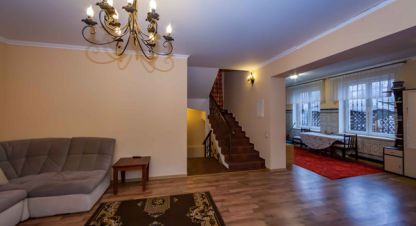 Продам дом 5-ти комнатный с общей площадью 196м2, на улице 29-я коллективных садов ул, Киевский район, г. Симферополь , Крым авт. респ., Россия, агентство Интернет-партнер. Фотография №1