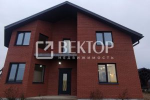 Продам дом 6-ти комнатный с общей площадью 232.3м2, на улице Зеленая, г. Рабочий посёлок некрасовское, Ярославская обл., Россия, агентство Вектор Продам дом 6-ти комнатный с общей площадью 232.3м2, на улице Зеленая, г. Рабочий посёлок некрасовское, Ярославская обл., Россия, агентство Вектор