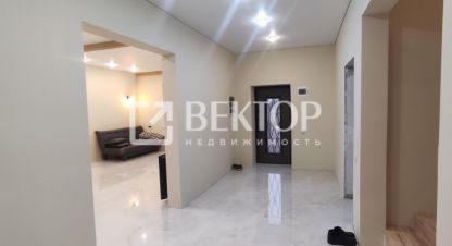 Купить 6-ти комнатную дом на улице Зеленая г. Рабочий посёлок некрасовское. Фотография №4