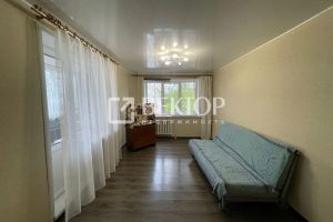 Продам квартиру 2-х комнатную с общей площадью 50.5м2, 5/9 эт., на улице 14а, Заволжский район, г. Кострома, Костромская обл., Россия, агентство Вектор