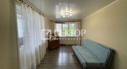 Продам квартиру 2-х комнатную с общей площадью 50.5м2, 5/9 эт., на улице 14а, Заволжский район, г. Кострома, Костромская обл., Россия, агентство Вектор. Фотография №1