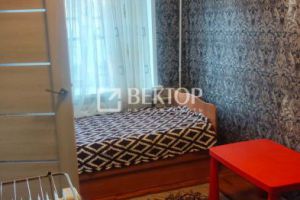 Продам квартиру 2-х комнатную с общей площадью 42м2, 2/5 эт., на улице Чехова, Ленинский район, г. Ярославль, Ярославская обл., Россия, агентство Вектор