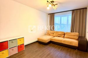 Продам квартиру 2-х комнатную с общей площадью 57м2, 3/3 эт., на улице Микро венеция, Заволжский район, г. Кострома, Костромская обл., Россия, агентство Вектор