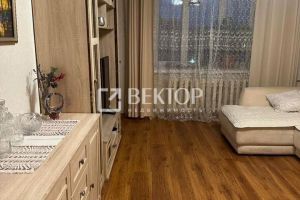 Продам квартиру 3-х комнатную с общей площадью 86.7м2, 5/5 эт., на улице Клубная, г. Ярославль, Ярославская обл., Россия, агентство Вектор Продам квартиру 3-х комнатную с общей площадью 86.7м2, 5/5 эт., на улице Клубная, г. Ярославль, Ярославская обл., Россия, агентство Вектор