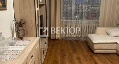 Купить квартиру 3-х комнатную, 86.7 кв. м. Фотография №1 Продам квартиру 3-х комнатную с общей площадью 86.7м2, 5/5 эт., на улице Клубная, г. Ярославль, Ярославская обл., Россия, агентство Вектор. Фотография №1