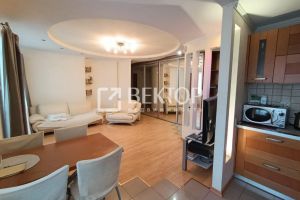 Продам квартиру 3-х комнатную с общей площадью 64.2м2, 5/9 эт., на улице Карла Маркса, г. Иваново, Ивановская обл., Россия, агентство Вектор Продам квартиру 3-х комнатную с общей площадью 64.2м2, 5/9 эт., на улице Карла Маркса, г. Иваново, Ивановская обл., Россия, агентство Вектор