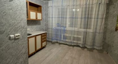 Купить комнату, 13.5 кв. м. Фотография №1 Продам комнату с общей площадью 13.5м2, 5/5 эт., на улице Мира, г. Чебоксары, Чувашия респ., Россия, агентство Агентство недвижимости Ориентир. Фотография №1