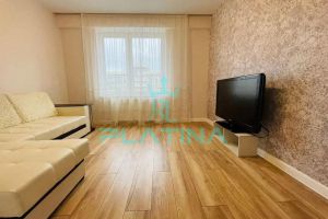 Сдам квартиру 1 комнатную с общей площадью 40м2, 9/12 эт., на улице Тэцевская, г. Казань, Татарстан респ., Россия, агентство Платина Сдам квартиру 1 комнатную с общей площадью 40м2, 9/12 эт., на улице Тэцевская, г. Казань, Татарстан респ., Россия, агентство Платина