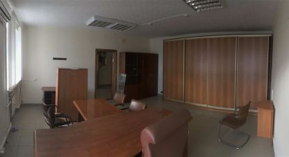 Снять офисное помещение, 93.3 кв. м. Фотография №1 Сдам офисное помещение с общей площадью 93.3м2, на улице 30 лет Победы, г. Тюмень, Тюменская обл., Россия, агентство Сервис по недвижимости ИМЛС. Фотография №1