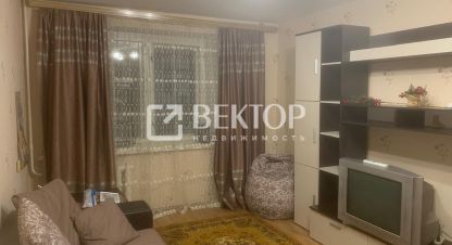 Купить квартиру 1 комнатную, 33.4 кв. м. Фотография №1 Продам квартиру 1 комнатную с общей площадью 33.4м2, 4/6 эт., на улице Индустриальный пер, г. Ярославль, Ярославская обл., Россия, агентство Вектор. Фотография №1