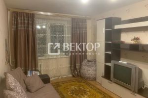 Продам квартиру 1 комнатную с общей площадью 33.4м2, 4/6 эт., на улице Индустриальный пер, г. Ярославль, Ярославская обл., Россия, агентство Вектор Продам квартиру 1 комнатную с общей площадью 33.4м2, 4/6 эт., на улице Индустриальный пер, г. Ярославль, Ярославская обл., Россия, агентство Вектор