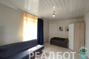 Сдам квартиру 1 комнатную с общей площадью 36м2, 2/5 эт., на улице Коммунаров, г. Волхов, Ленинградская обл., Россия, агентство Реал недвижимость