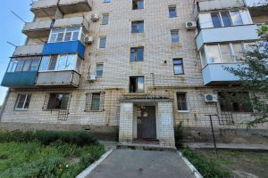 Продам квартиру 2-х комнатную с общей площадью 47м2, 3/5 эт., на улице Молодежная квартал 4 ул, Ищенский район, г. Ерзовка рп, Волгоградская обл., Россия, агентство Агентство недвижимости "Партнёр"