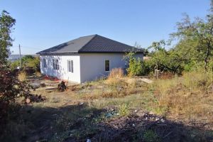 Продам дом 3-х комнатный с общей площадью 100м2, на улице Теплова, Советский район, г. Волгоград, Волгоградская обл., Россия, агентство Агентство недвижимости "Партнёр"