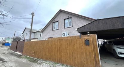 Продам дом 4-х комнатный с общей площадью 140м2, на улице Шофёрская, Старый район, г. Волжский, Волгоградская обл., Россия, агентство Агентство недвижимости Партнёр. Фотография №1