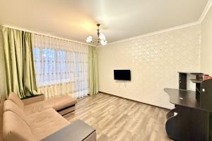 Продам квартиру 2-х комнатную с общей площадью 42.5м2, 6/9 эт., на улице Брестская, Дзержинский район, г. Оренбург, Оренбургская обл., Россия, агентство Бюро недвижимости Быстровой Продам квартиру 2-х комнатную с общей площадью 42.5м2, 6/9 эт., на улице Брестская, Дзержинский район, г. Оренбург, Оренбургская обл., Россия, агентство Бюро недвижимости Быстровой