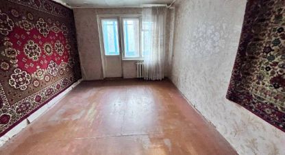 Купить квартиру 2-х комнатную, 44 кв. м. Фотография №1 Продам квартиру 2-х комнатную с общей площадью 44м2, 3/5 эт., на улице Пр-кт гагарина, г. Оренбург, Оренбургская обл., Россия, агентство Бюро недвижимости Быстровой. Фотография №1