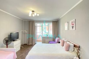 Сдам квартиру 1 комнатную с общей площадью 50м2, 3/9 эт., на улице Зур Урам, г. Казань, Татарстан респ., Россия, агентство Платина Сдам квартиру 1 комнатную с общей площадью 50м2, 3/9 эт., на улице Зур Урам, г. Казань, Татарстан респ., Россия, агентство Платина