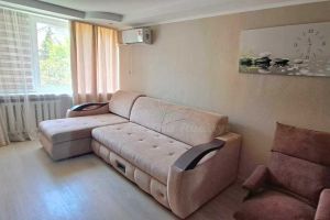 Продам квартиру 3-х комнатную с общей площадью 61.7м2, 4/5 эт., на улице Аксютина, г. Балаклава, Крым авт. респ., Россия, агентство InVita Realty Продам квартиру 3-х комнатную с общей площадью 61.7м2, 4/5 эт., на улице Аксютина, г. Балаклава, Крым авт. респ., Россия, агентство InVita Realty