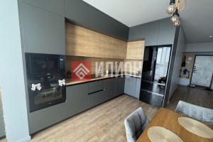 Продам квартиру 2-х комнатную с общей площадью 56.6м2, 18/19 эт., на улице Крымской весны, г. Мирное , Крым авт. респ., Россия, агентство Илион