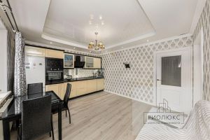 Продам квартиру 5-ти комнатную с общей площадью 40.4м2, 5/17 эт., на улице Братьев Кашириных, г. Челябинск, Челябинская обл., Россия, агентство РиоЛюкс