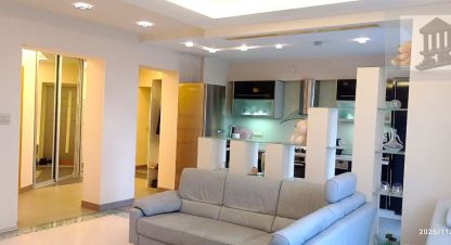 Продам квартиру 2-х комнатную с общей площадью 77.4м2, 6/7 эт., на улице Пражская, Ленинградский район, г. Калининград, Калининградская обл., Россия, агентство ООО Базис-Недвижимость. Фотография №1