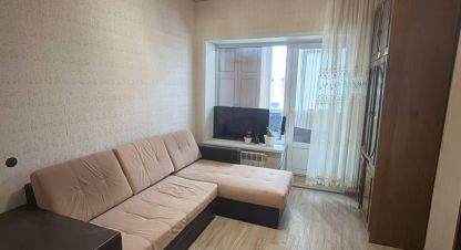 Продам квартиру 1 комнатную с общей площадью 28.3м2, 1/3 эт., на улице Александровская, г. Нежинка, Оренбургская обл., Россия, агентство Бюро недвижимости Быстровой. Фотография №1