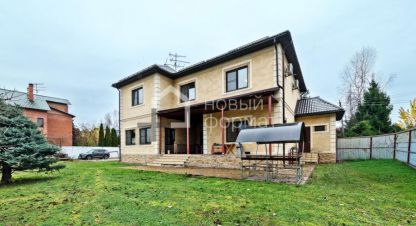 Продам дом 9-ти комнатный с общей площадью 347.5м2, на улице Сиреневая, г. Высоково д., Московская обл., Россия, агентство Новый Формат. Фотография №1