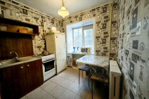 Продам квартиру 1 комнатную с общей площадью 29.8м2, 1/5 эт., на улице Юности, г. Ярославль, Ярославская обл., Россия, агентство PRO недвжимость