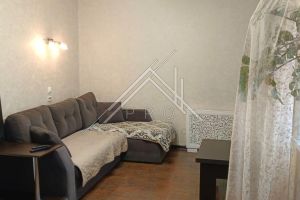 Продам квартиру 2-х комнатную с общей площадью 40.3м2, 3/5 эт., на улице Калинина, г. Ярославль, Ярославская обл., Россия, агентство PRO недвжимость