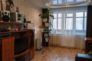 Продам квартиру 3-х комнатную с общей площадью 56.4м2, 4/5 эт., на улице Пугачева, г. Киров, Кировская обл., Россия, агентство Премьер Недвижимость Продам квартиру 3-х комнатную с общей площадью 56.4м2, 4/5 эт., на улице Пугачева, г. Киров, Кировская обл., Россия, агентство Премьер Недвижимость