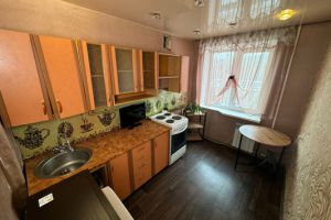 Продам квартиру 3-х комнатную с общей площадью 60.5м2, 5/9 эт., на улице Калинина ул, Ленинский окр. район, г. Комсомольск-на-Амуре, Хабаровский край, Россия, агентство Интернет-партнер Продам квартиру 3-х комнатную с общей площадью 60.5м2, 5/9 эт., на улице Калинина ул, Ленинский окр. район, г. Комсомольск-на-Амуре, Хабаровский край, Россия, агентство Интернет-партнер