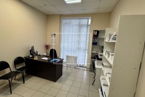 Сдам офисное помещение с общей площадью 135м2, на улице Комсомольская, Октябрьский район, г. Уфа, Башкортостан респ., Россия, агентство СдамПродам