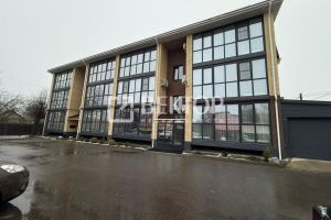 Продам квартиру 2-х комнатную с общей площадью 86м2, 3/3 эт., на улице Широкая ул, Заволжский район, г. Кострома, Костромская обл., Россия, агентство Вектор