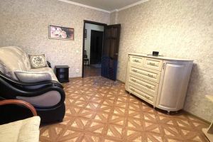 Продам квартиру 1 комнатную с общей площадью 45.8м2, 2/9 эт., на улице Ярмарочная, г. Чебоксары, Чувашия респ., Россия, агентство Агентство недвижимости Ориентир Продам квартиру 1 комнатную с общей площадью 45.8м2, 2/9 эт., на улице Ярмарочная, г. Чебоксары, Чувашия респ., Россия, агентство Агентство недвижимости Ориентир