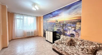 Купить квартиру 2-х комнатную, 60 кв. м. Фотография №1 Продам квартиру 2-х комнатную с общей площадью 60м2, 1/17 эт., на улице Терешковой, г. Оренбург, Оренбургская обл., Россия, агентство Бюро недвижимости Быстровой. Фотография №1