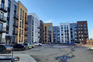 Продам квартиру 3-х комнатную с общей площадью 82м2, 3/4 эт., на улице Звёздный, г. Посёлок ный, Оренбургская обл., Россия, агентство ЦН "Авега"