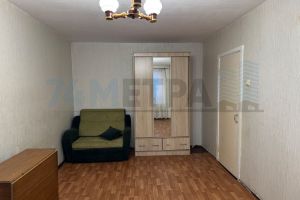 Сдам квартиру 1 комнатную с общей площадью 40м2, 1/10 эт., на улице Каслинская, Калининский район район, г. Челябинск, Челябинская обл., Россия, агентство 74 метра